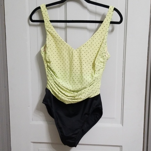 Miraclesuit Other - Miraclesuit Slimming Shirred Swimsuit